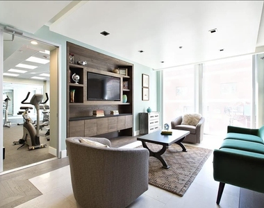 44-15 Purves Street - Photo Thumbnail 6