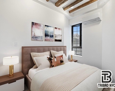103 Berry Street - Photo Thumbnail 2