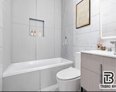 103 Berry Street - Photo Thumbnail 5