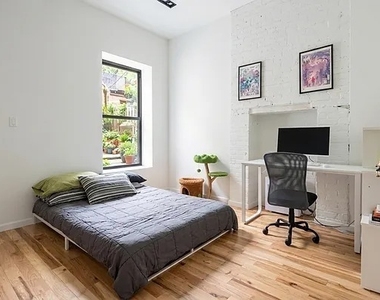 5718 3rd Avenue - Photo Thumbnail 2