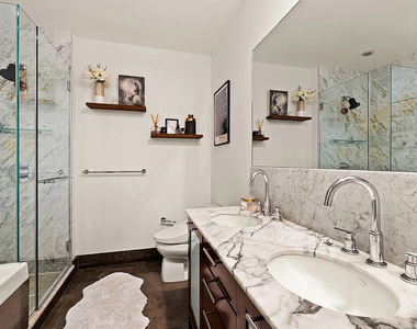 100 Jay Street - Photo Thumbnail 5