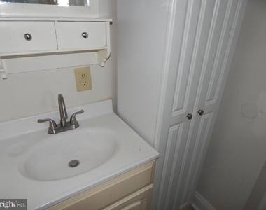 507 W John Street - Photo Thumbnail 12