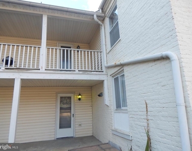507 W John Street - Photo Thumbnail 1