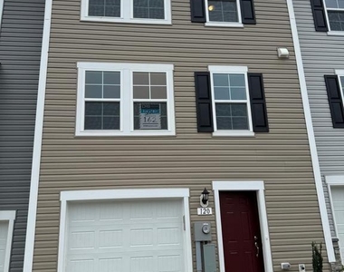 120 Tuxford Rd - Photo Thumbnail 6