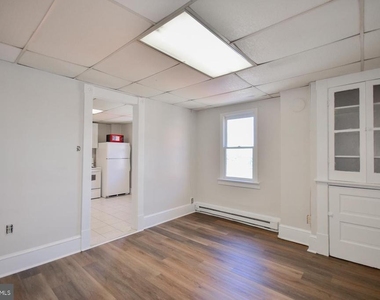 117 E Martin Street - Photo Thumbnail 3