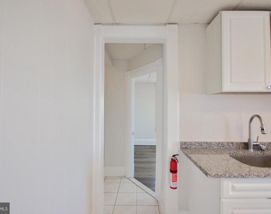 117 E Martin Street - Photo Thumbnail 18