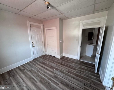 117 E Martin Street - Photo Thumbnail 3