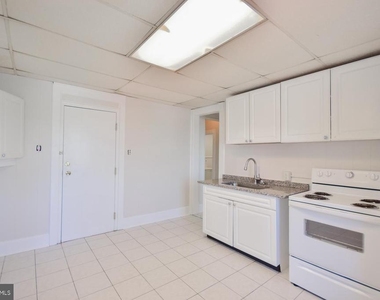 117 E Martin Street - Photo Thumbnail 10