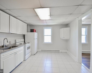 117 E Martin Street - Photo Thumbnail 17