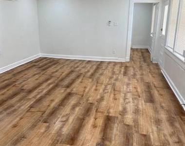 105 N Loudoun Street - Photo Thumbnail 16