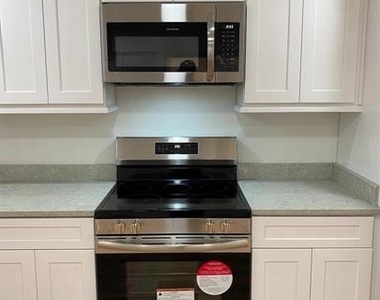 105 N Loudoun Street - Photo Thumbnail 10