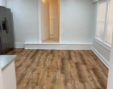 105 N Loudoun Street - Photo Thumbnail 7