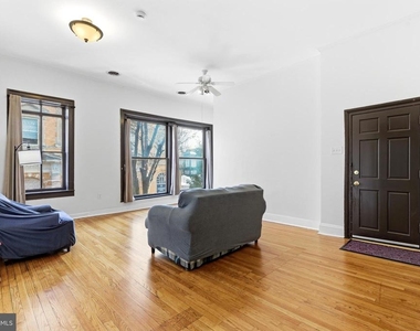 105 N Loudoun Street - Photo Thumbnail 1
