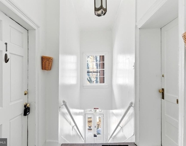 105 N Loudoun Street - Photo Thumbnail 13