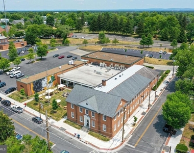 210 E Boscawen St - Photo Thumbnail 15
