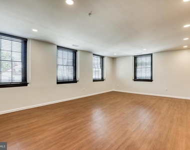 210 E Boscawen St - Photo Thumbnail 1