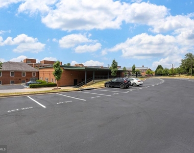 210 E Boscawen St - Photo Thumbnail 22