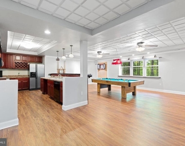 10701 Whispering Way - Photo Thumbnail 23