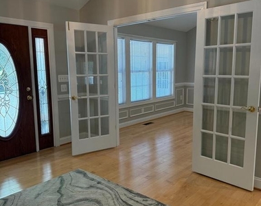 10701 Whispering Way - Photo Thumbnail 33