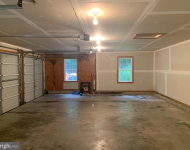 10701 Whispering Way - Photo Thumbnail 31