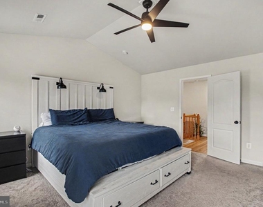 2525 Drake Lane - Photo Thumbnail 16
