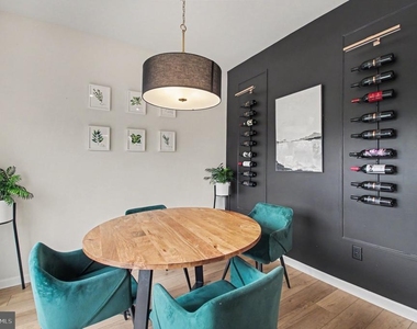 2525 Drake Lane - Photo Thumbnail 13