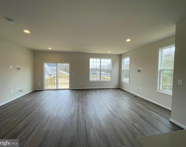 3701 Allington Court - Photo Thumbnail 4