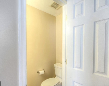 5678 Sutter Lane - Photo Thumbnail 14