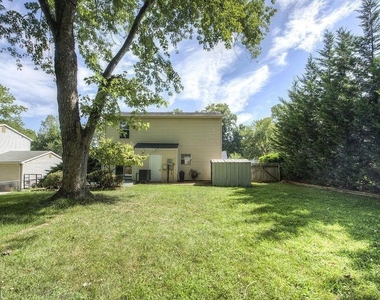 5678 Sutter Lane - Photo Thumbnail 16