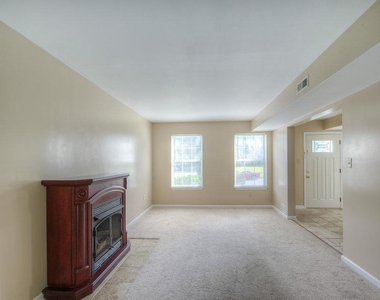 5678 Sutter Lane - Photo Thumbnail 8