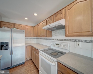 8241 Humphrey Lane - Photo Thumbnail 25