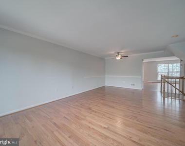 8241 Humphrey Lane - Photo Thumbnail 14