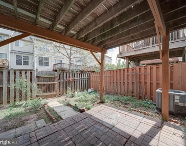 8241 Humphrey Lane - Photo Thumbnail 31