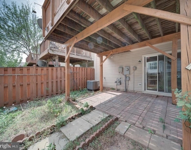 8241 Humphrey Lane - Photo Thumbnail 32