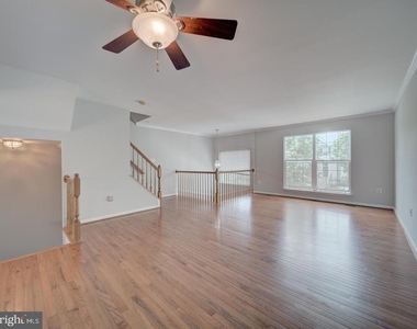 8241 Humphrey Lane - Photo Thumbnail 10