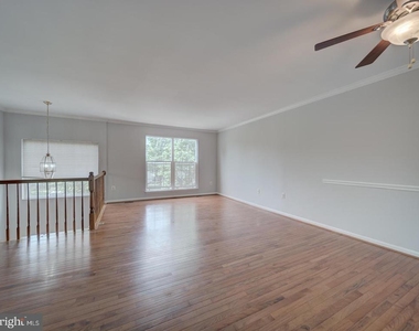 8241 Humphrey Lane - Photo Thumbnail 12