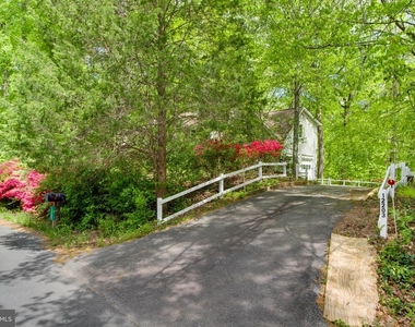 12203 Ashley Court - Photo Thumbnail 1