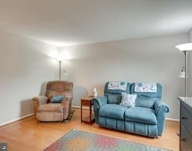 17 Devon Court - Photo Thumbnail 2