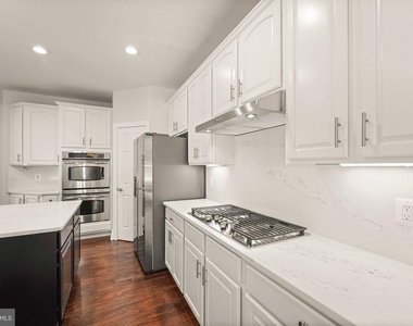 43620 Merchant Mill Terrace - Photo Thumbnail 28