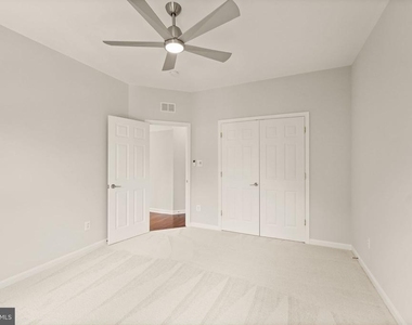 43620 Merchant Mill Terrace - Photo Thumbnail 58