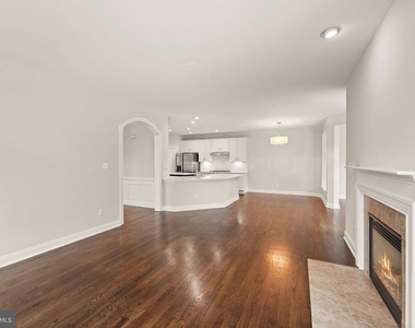43620 Merchant Mill Terrace - Photo Thumbnail 23