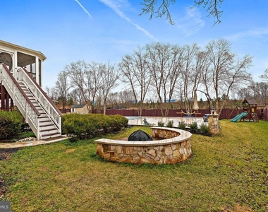 21922 Hyde Park Drive - Photo Thumbnail 46