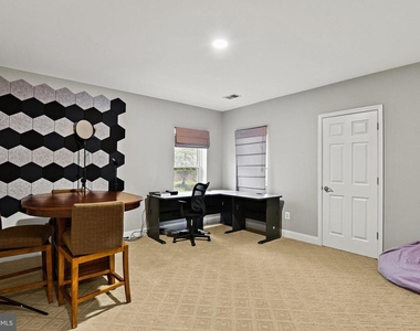21922 Hyde Park Drive - Photo Thumbnail 35