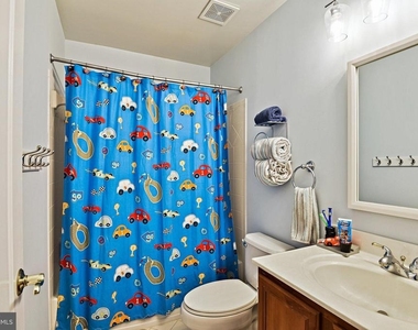 21922 Hyde Park Drive - Photo Thumbnail 38