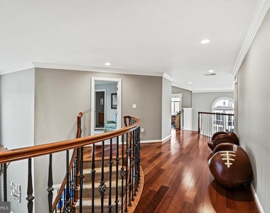 21922 Hyde Park Drive - Photo Thumbnail 20