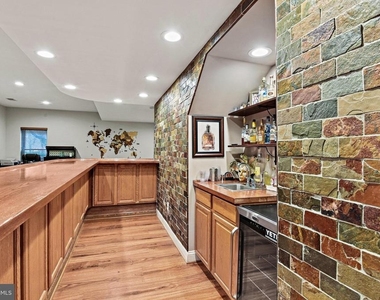 21922 Hyde Park Drive - Photo Thumbnail 30