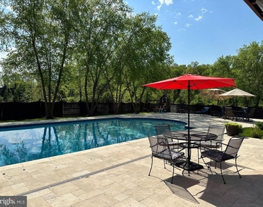 21922 Hyde Park Drive - Photo Thumbnail 41