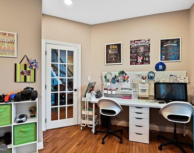 21922 Hyde Park Drive - Photo Thumbnail 10