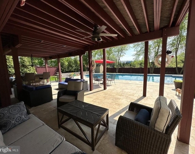 21922 Hyde Park Drive - Photo Thumbnail 42