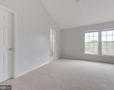 20362 Hartwell Street - Photo Thumbnail 18
